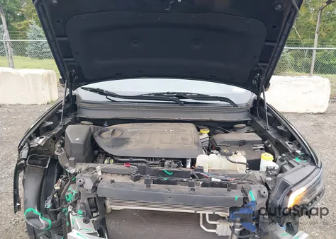 2020 Jeep Cherokee High Altitude 4X4 z USA, uszkodzony, nr VIN 1C4PJMDX9LD539238